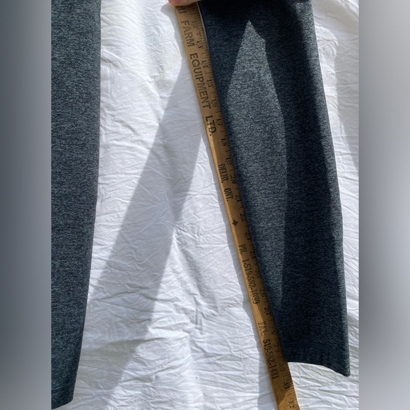 Under Armour Fitted All Season Gear Leggings - Picture 5 of 11